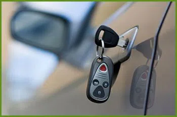 Neighborhood Locksmith Services Elmont, NY 516-283-5634 - 18-car-unlock